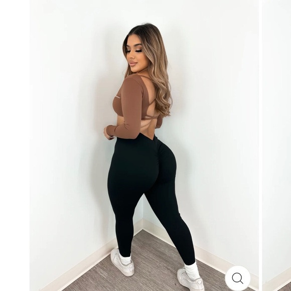 Peachy Bunz - Picture 3 of 9